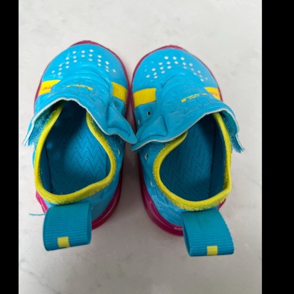 🔥3 Day Price Drop 🔥 2020 Lebron 17 Dunked TD South Beach Toddler size 4 C - Picture 12 of 12